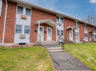 111 Manor Ct #111, Springfield, MA 01118