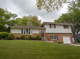 3304 Crosby St, Rockford, IL