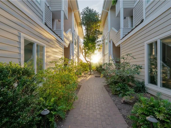 8408 Ocean Front Ave #A, Virginia Beach, VA 23451