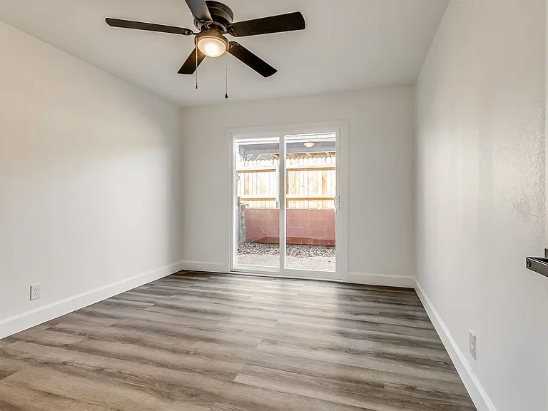 The Elms by ONYX *UNDER NEW MANAGEMENT* Now Offering FREE Prorated Rent! — Photo 43