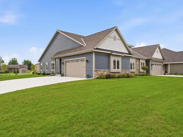 627 Lambert COURT, Slinger, WI 53086