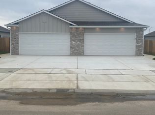 12830 E Blake St, Wichita, KS 67211