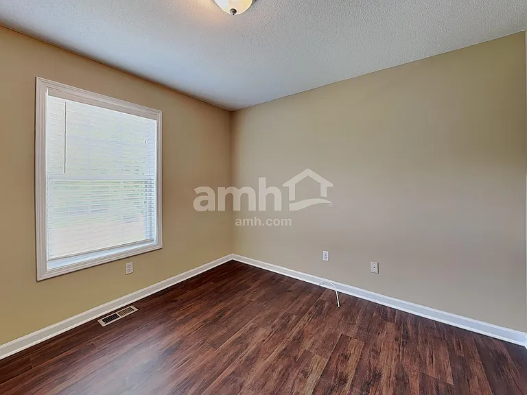 20 Michelle Ln — Photo 17