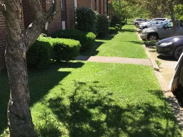 128 Landings Dr APT 4, Frankfort, KY 40601