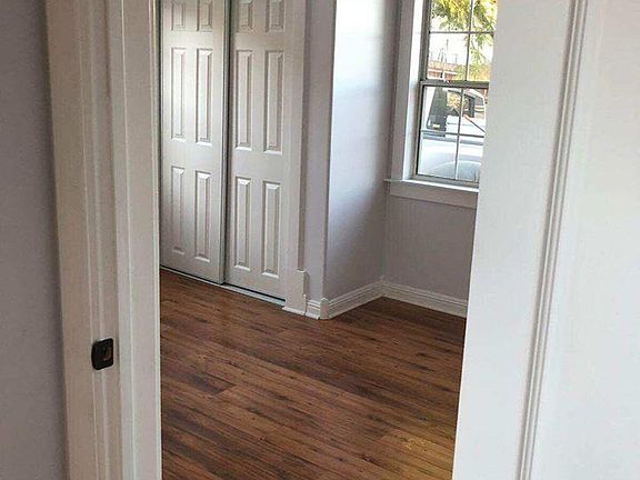 Larger bedroom