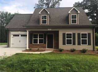 302 Coravan Ln, Winston Salem, NC 27106