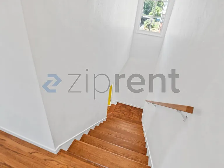 905 61st St #905 — Photo 15