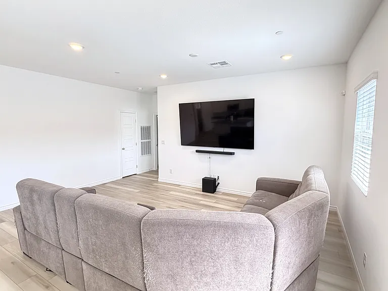 341 Aravalli Crest St — Photo 17
