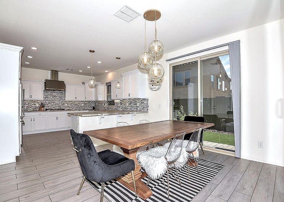 Gorgeous On Trend Kitchen
