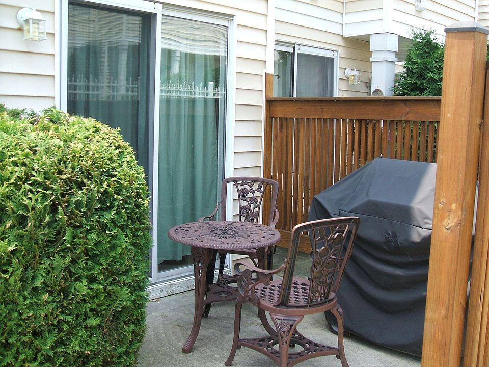 3906 Patio