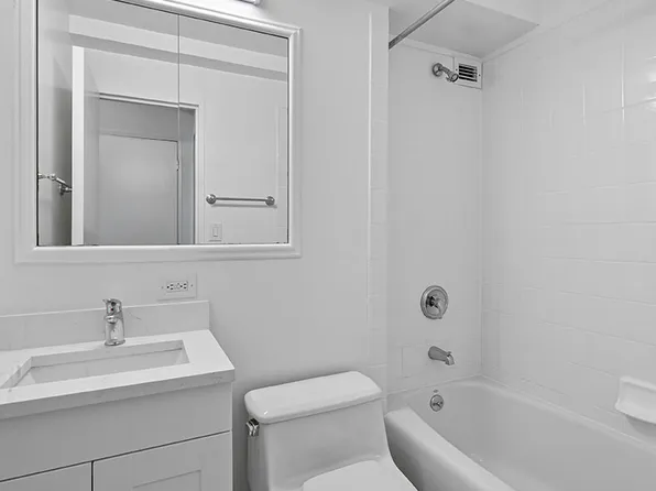 136 East 55th Street image 6 of 6