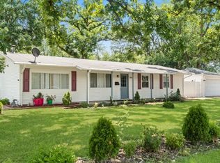 801 S Bartlett Rd, Streamwood, IL 60107