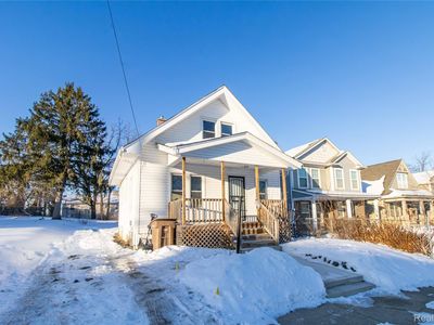67 Wall St, Pontiac, MI, 48342