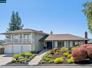 101 Warfield Dr, Moraga, CA 94556