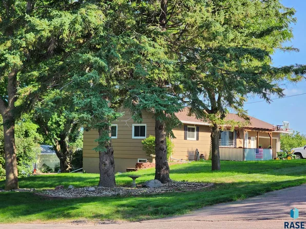 410 Juniata Ave, Dell Rapids, SD 57022