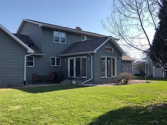 Three season room and patio