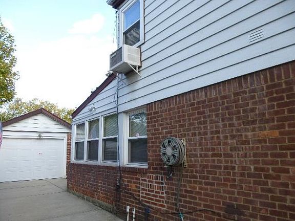 2nd image of 6411 Bell Blvd