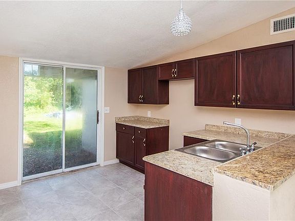 5th image of 3185 W Central Blvd