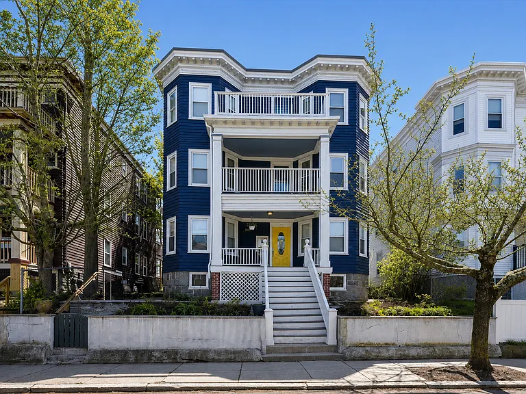 33 Rosemont St #1 — Photo 12