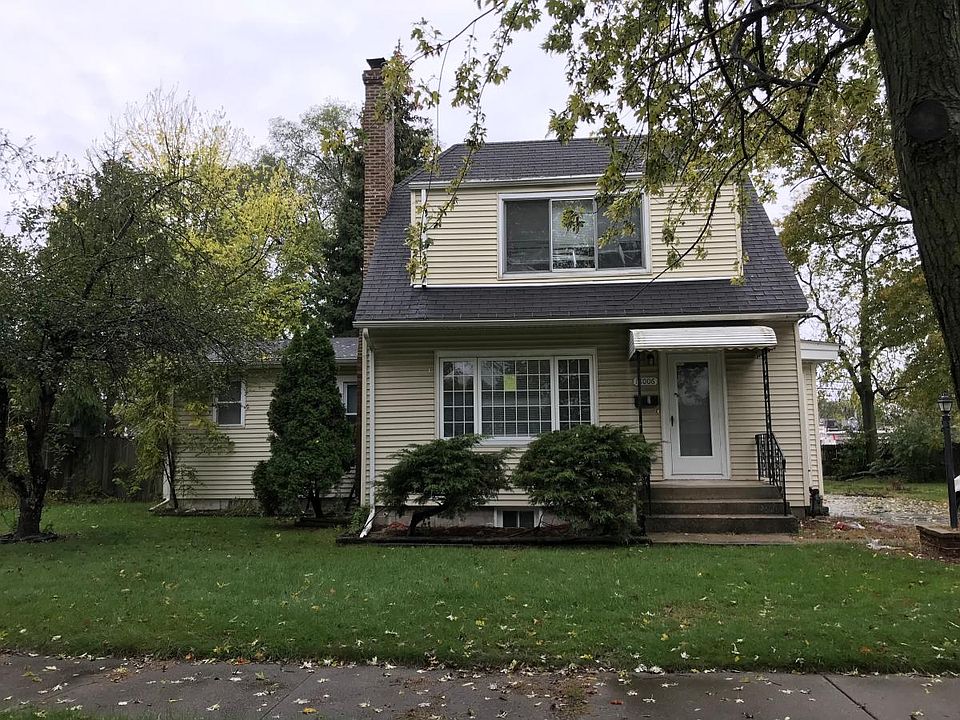 1st image of 18006 Glen Oak Ave