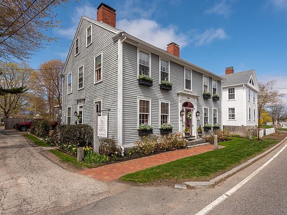 2nd image of 34 Mount Pleasant St