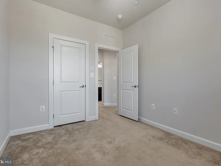 7311 Taylors Hill Ln — Photo 38