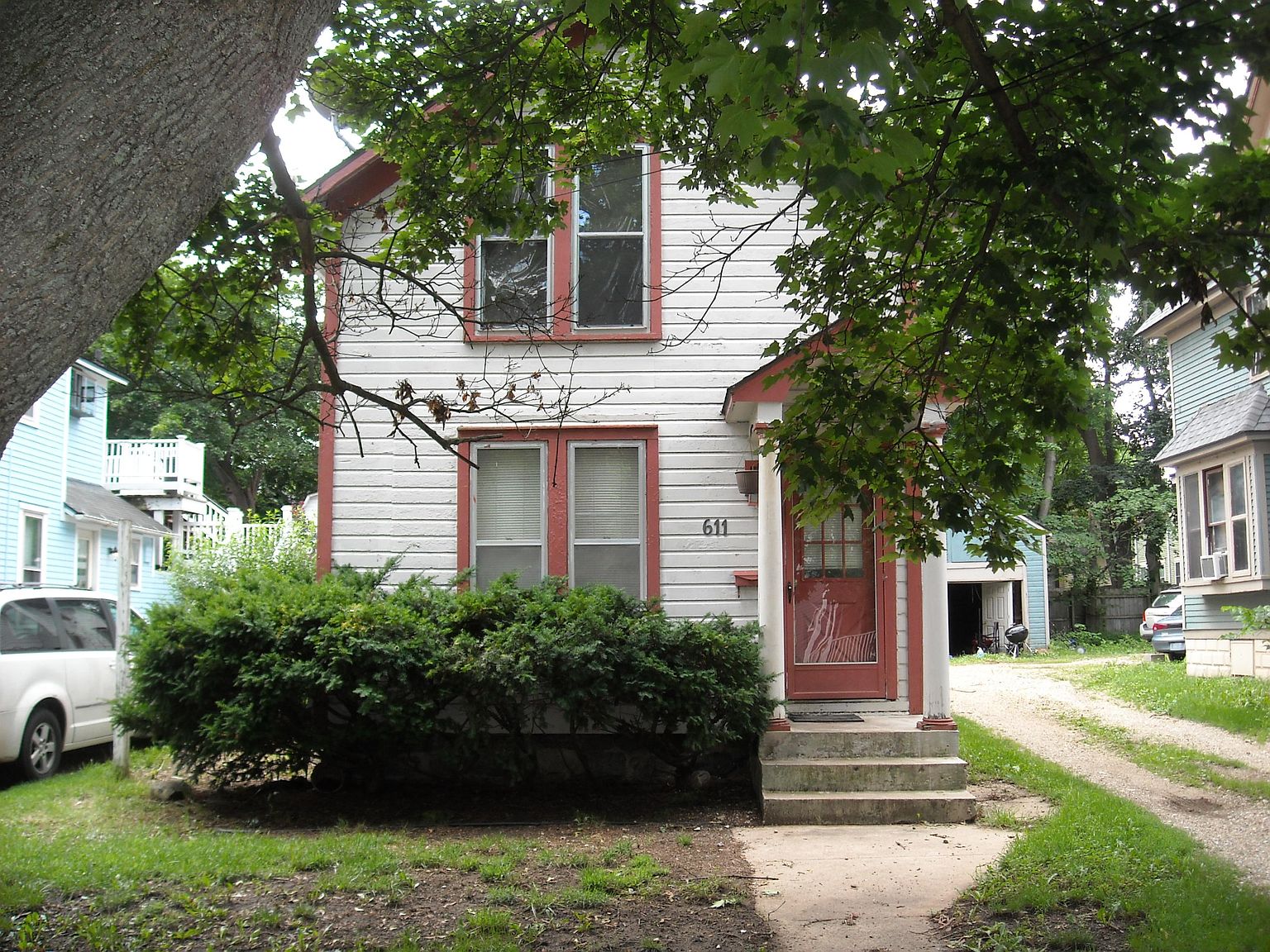 611 Forest St, Kalamazoo, MI 49008 Zillow