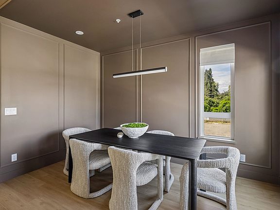 4th image of 20434 72nd Ave #5