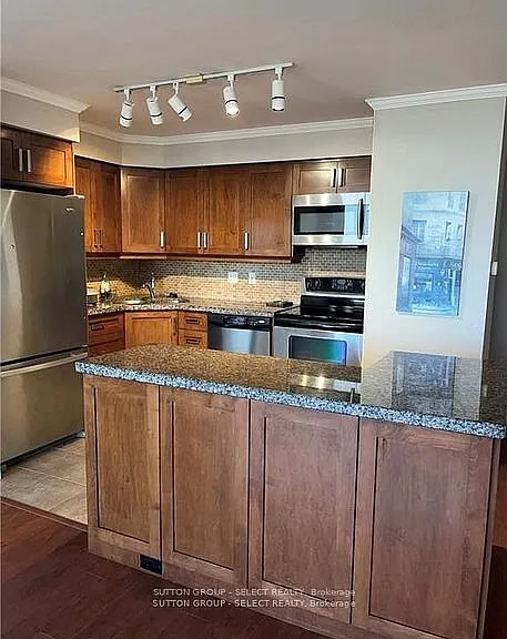 695 Richmond St #1605 — Photo 8
