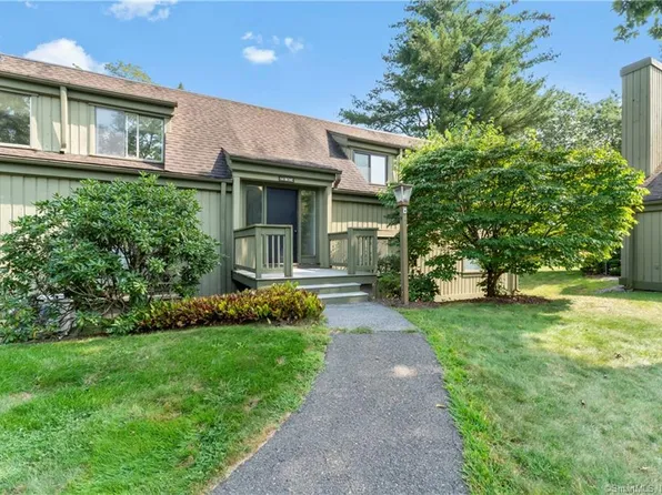 34 Heritage Village #D, Southbury, CT 06488