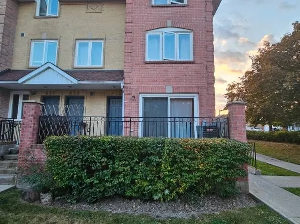 75 Weldrick Rd E #419, Richmond Hill, ON L4C 0H9