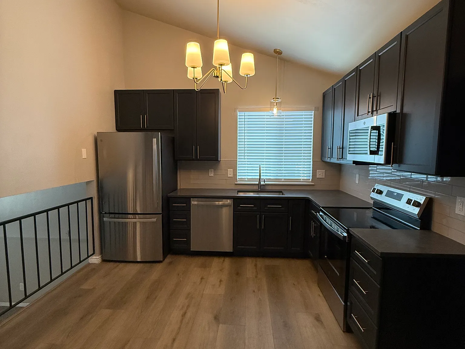8484 Rabbitbrush Way — Photo 3