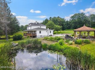 189 Hellmers Hill Rd, Equinunk, PA 18417