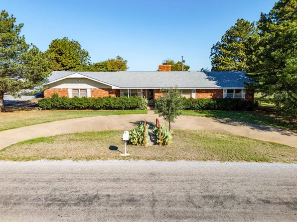 1040 Washita Ave, Mountain View, OK 73062
