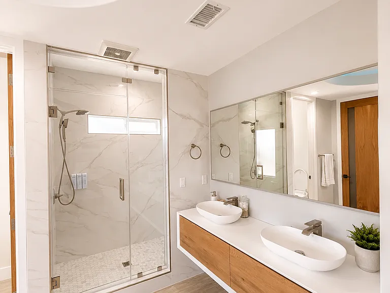 10068 Russell Ave — Photo 4