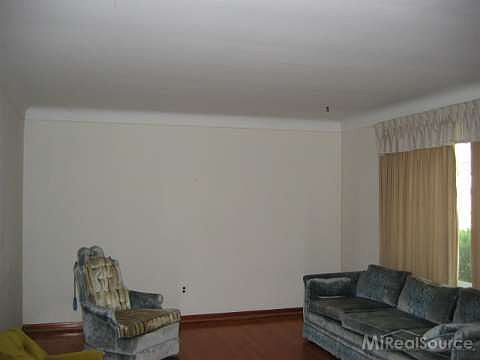 4th image of 37527 Andrew Dr