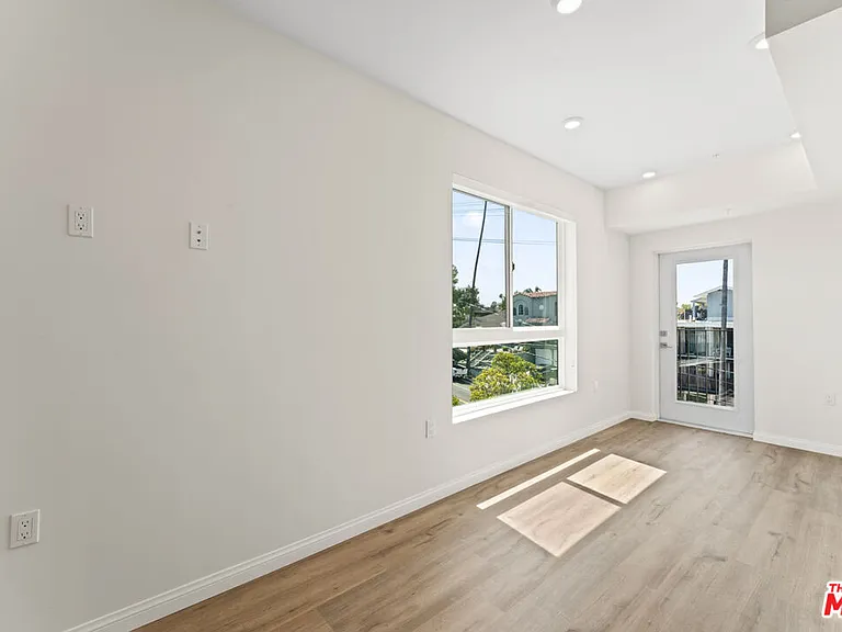 3105 Bellevue Ave #505 — Photo 9