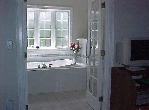 23 Indian Rock Rd — Photo 3