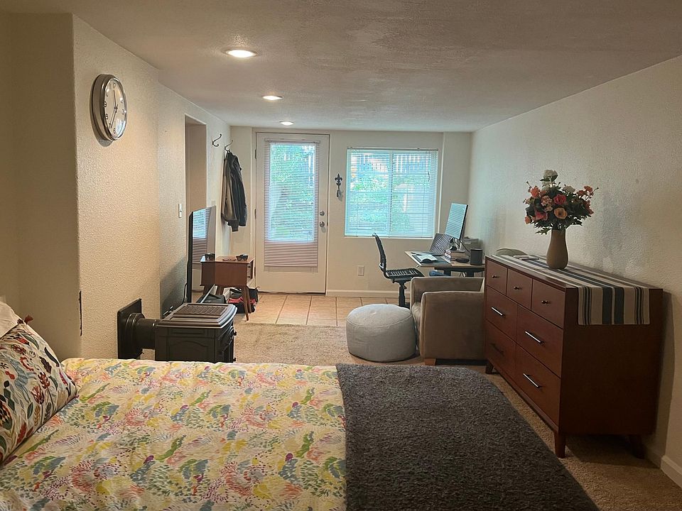 main room, view from kitchen