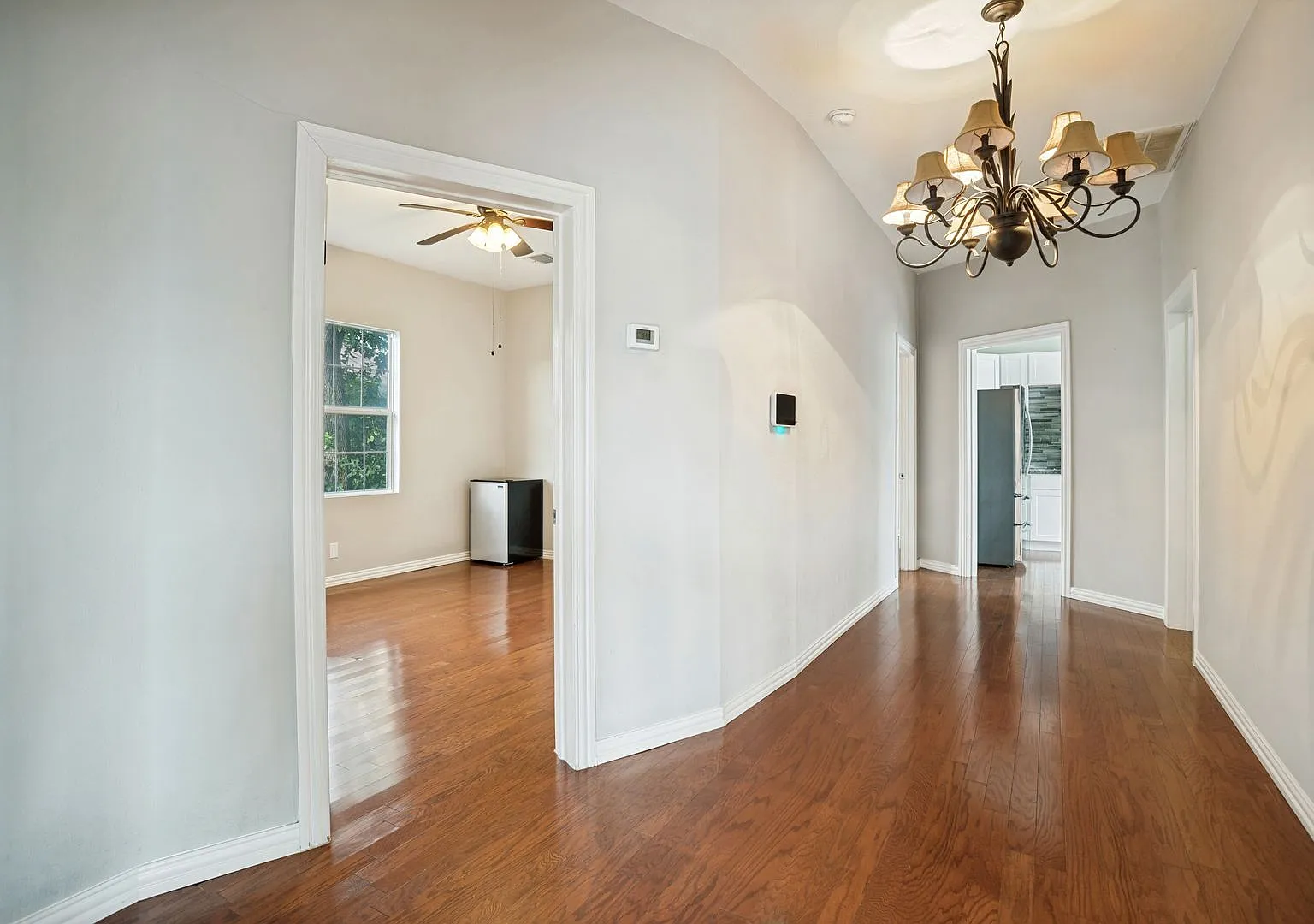 Charming 3-Bedroom Home In Five Points — Photo 3