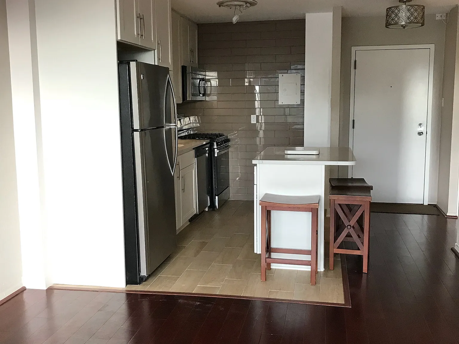1 bed, 750 sqft, $2,800 — Photo 3