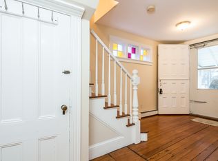 11 Bedlow Ave, Newport, RI 02840