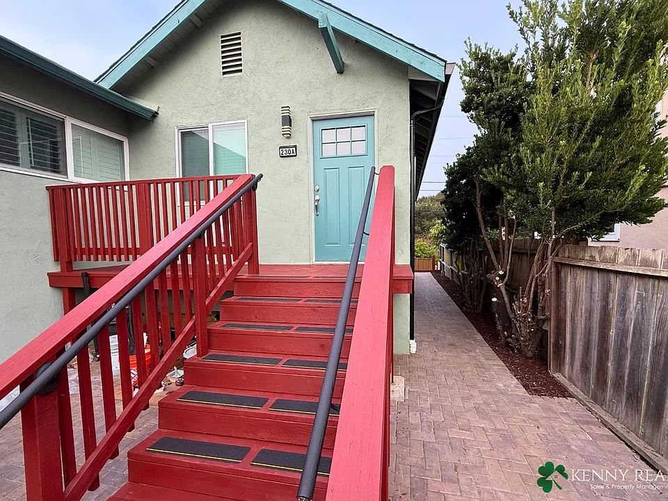 230 Arroyo Dr #A