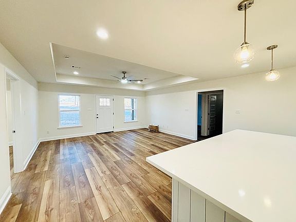 3rd image of 394 Monroe Breeland Rd