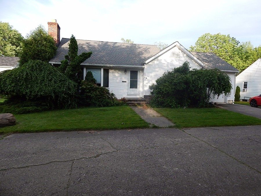 1st image of 1 Malloy Ct