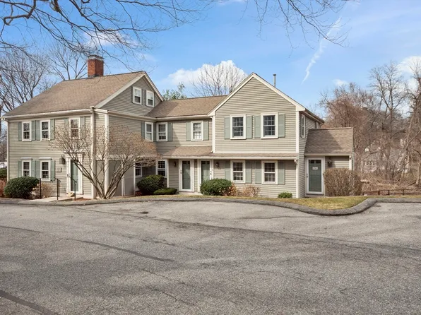 2 Leaning Elm Dr, Reading, MA 01867