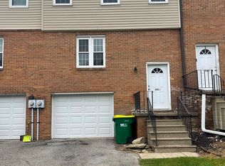 101 Spooner Dr APT D, Butler, PA 16002