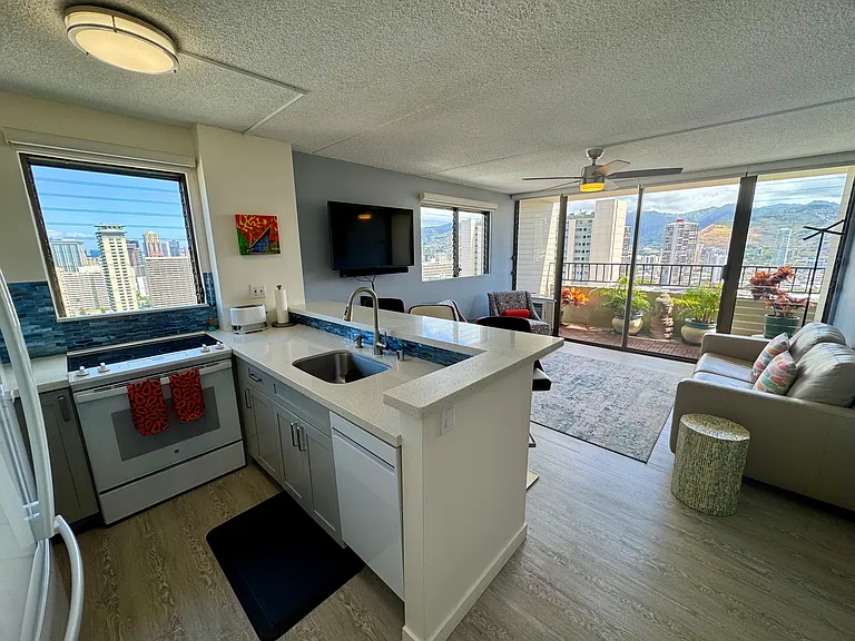 2240 Kuhio Ave #2601 — Photo 3