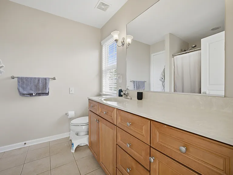 5325 Brinsley Ln — Photo 16