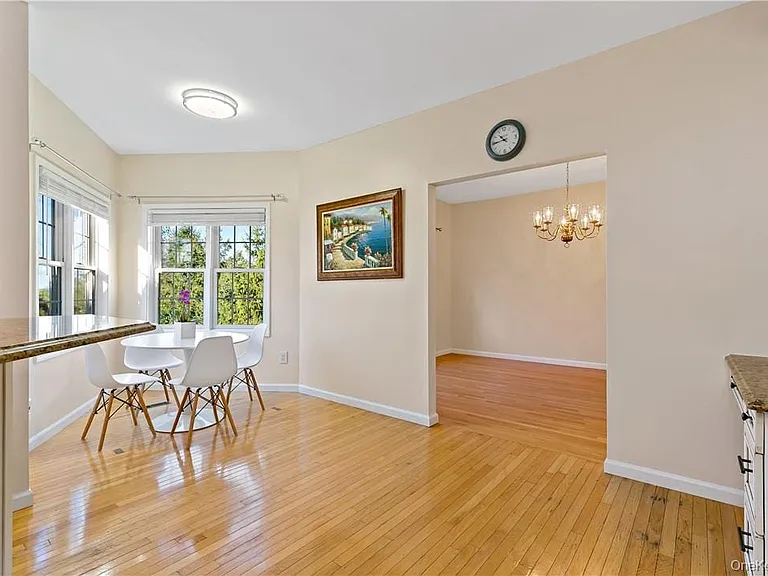 2301 Mohansic Ave — Photo 8